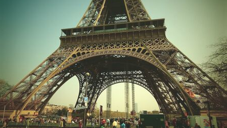 Eiffel_tower_STEM